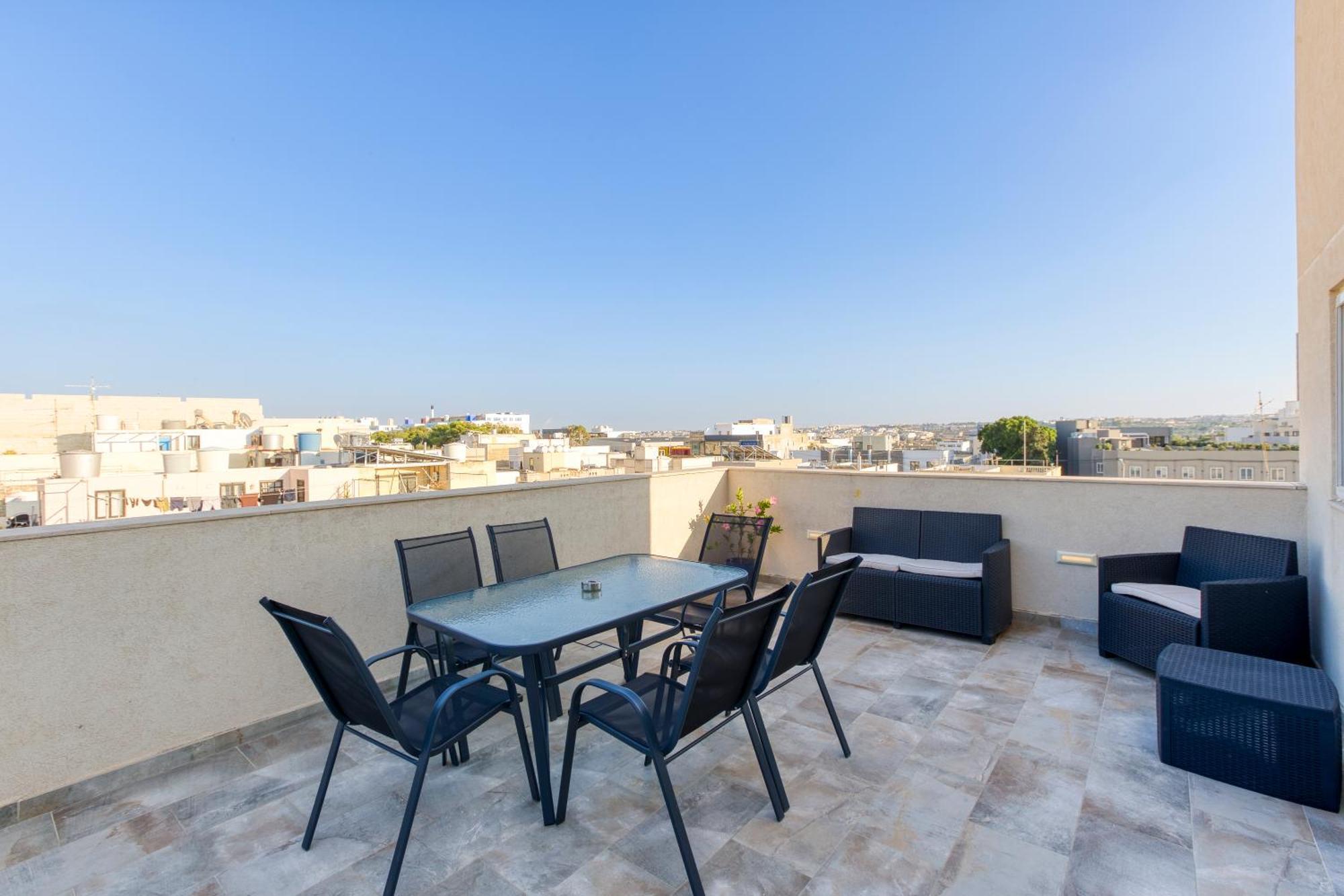 Annitchka Mansions - Penthouse In Central Malta Биркиркара Экстерьер фото